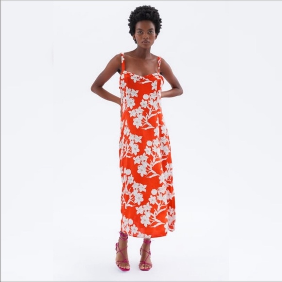 🔥ZARA| Satin Print Dress with side slit - Picture 4 of 6